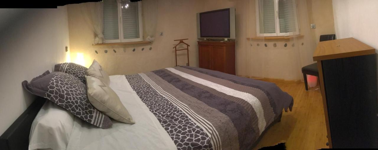 La Decouverte, Jacuzzi, Sauna, Et Terrasse Avec Vue Sur Lac A La Campagne Entre Toulouse Et Auch Catonvielle Kültér fotó